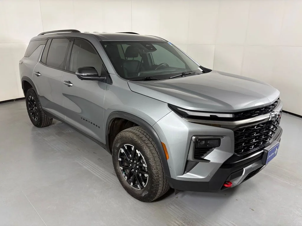 Used 2024 Gray Chevrolet Z71 image 2