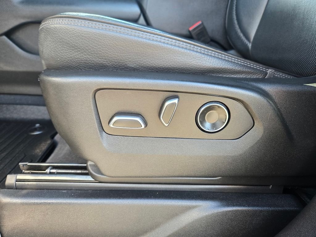 Used 2021 Black GMC Denali image 12