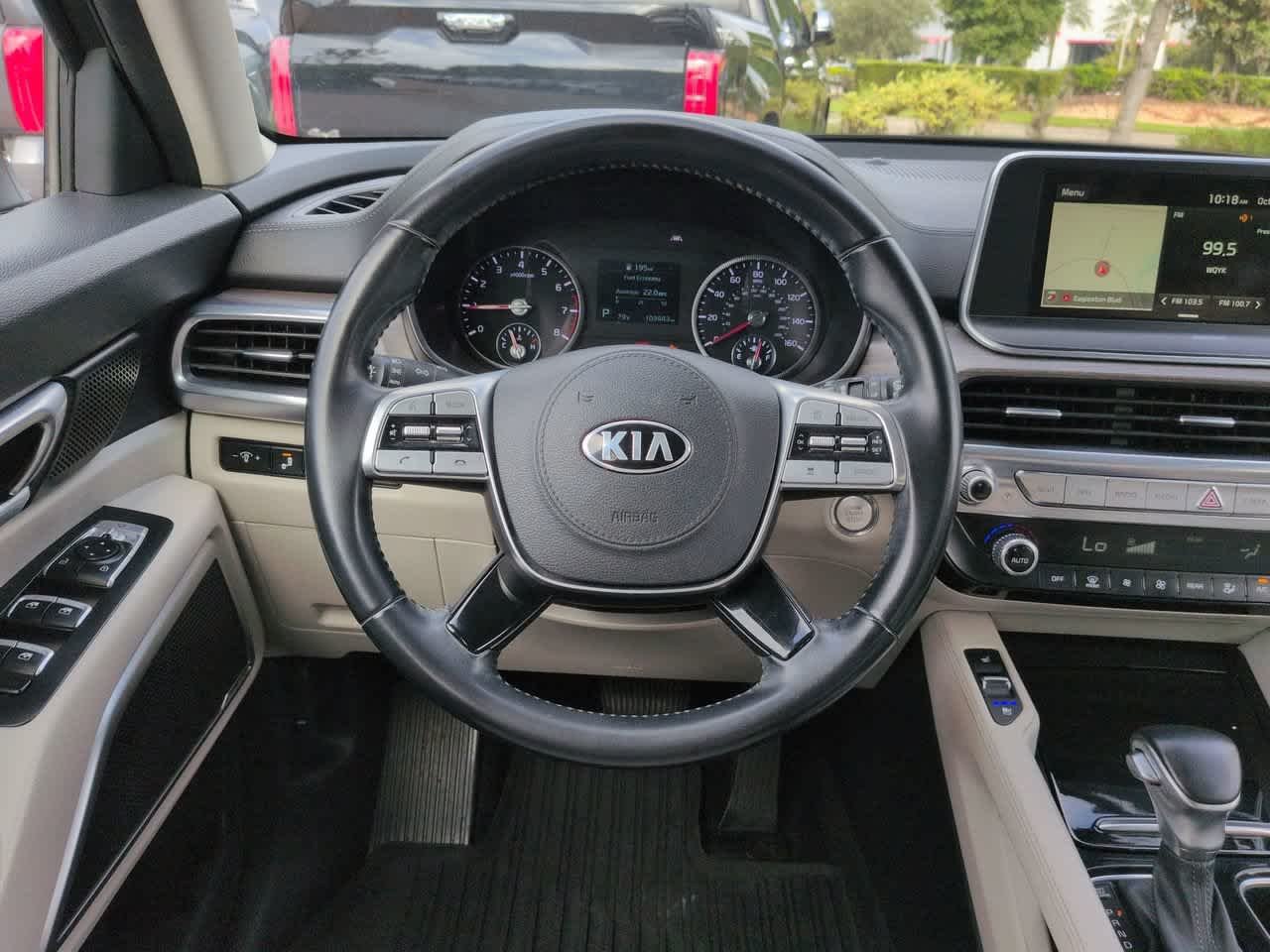 Used 2020 Green Kia EX image 16