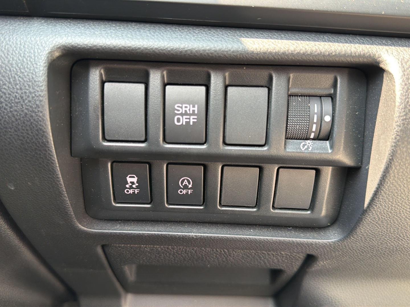 Used 2022 Crystal White Pearl Subaru  image 18