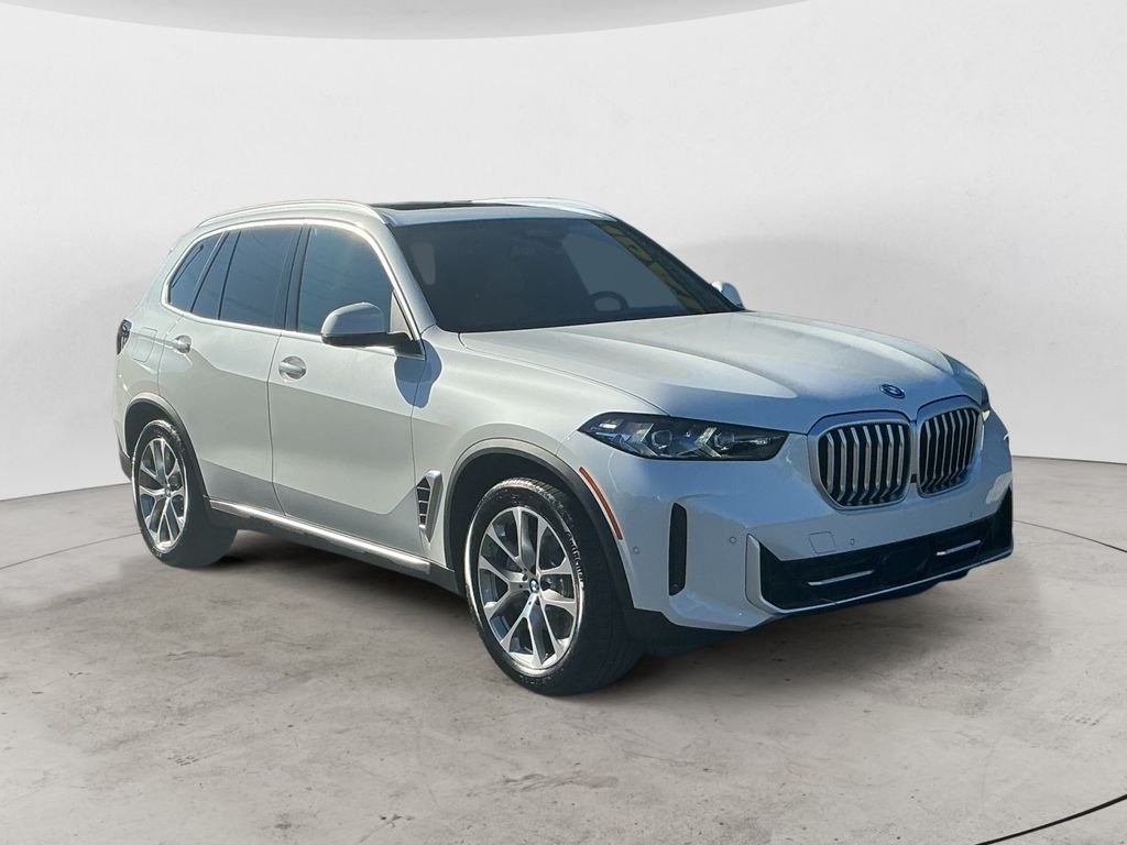 New 2026 White BMW xDrive50e image 3