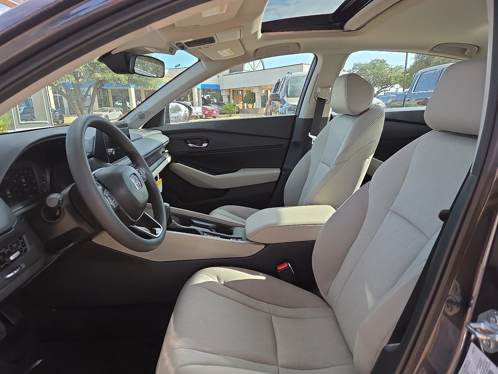 New 2026 Meteorite Gray Metallic Honda SE image 9