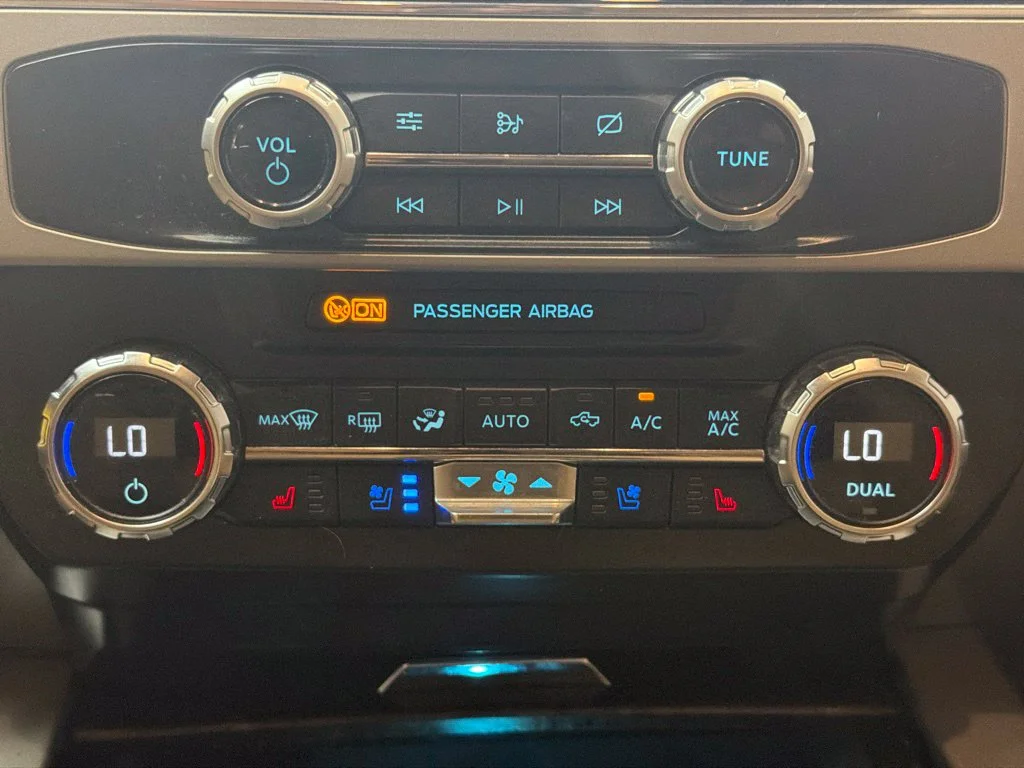 Used 2022 Silver Metallic Ford Lariat image 15