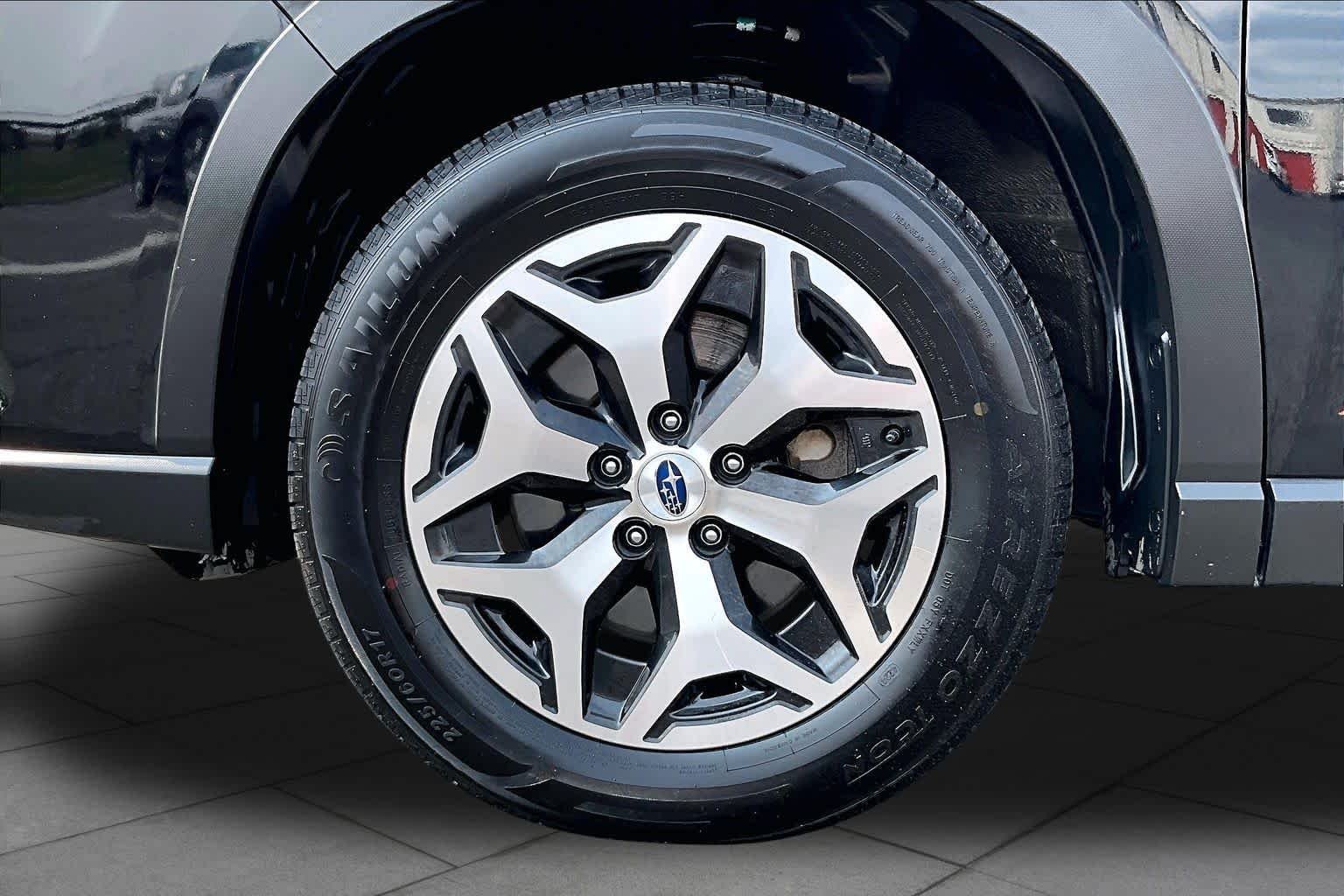 Used 2023 Crystal Black Silica Subaru Premium image 11