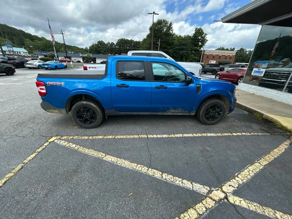 Used 2025 Blue Ford XLT image 2