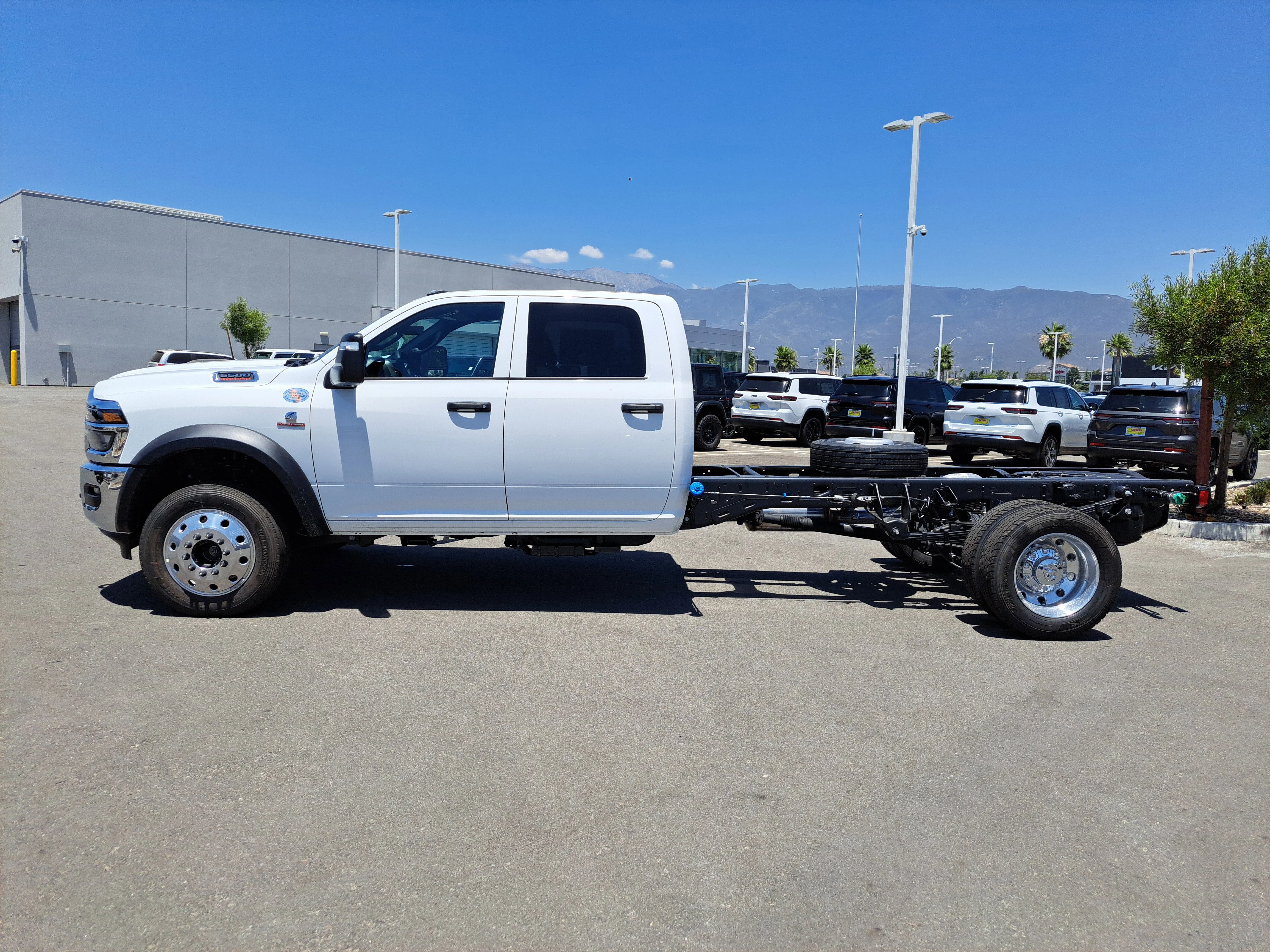New 2025 Bright White Clearcoat RAM Tradesman image 2