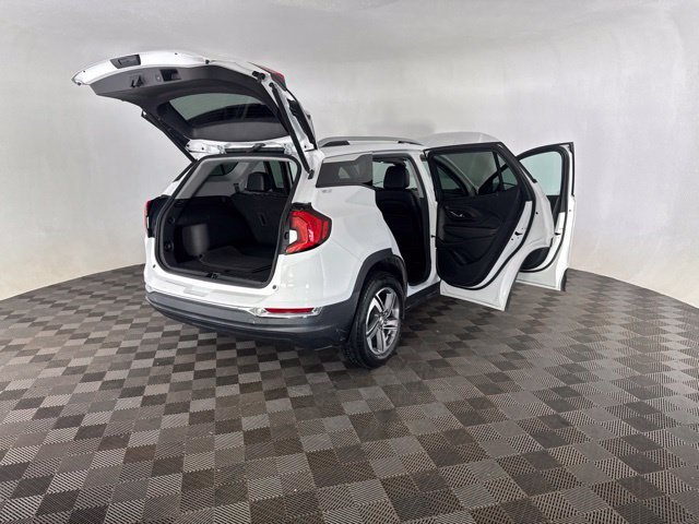 Used 2021 White GMC SLT image 20