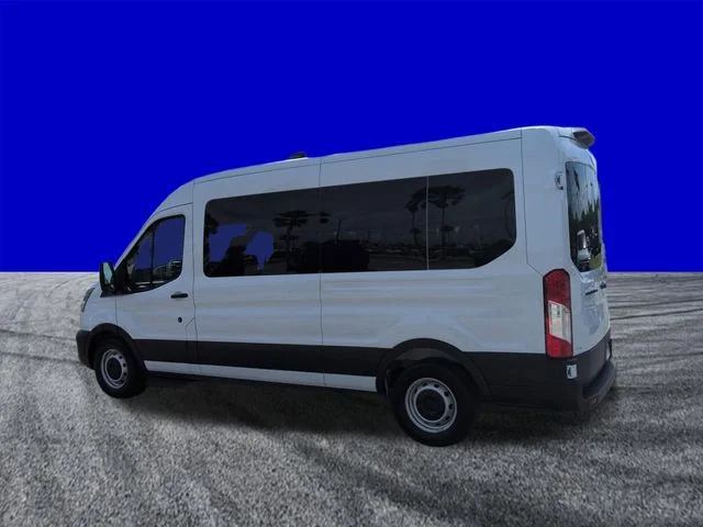New 2026 Oxford White Ford Passenger Van XL image 5