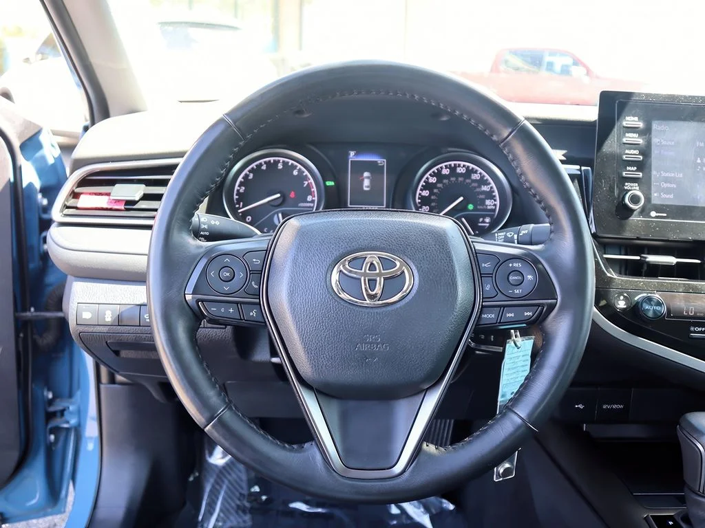 2024 Toyota Camry SE - Photo 14