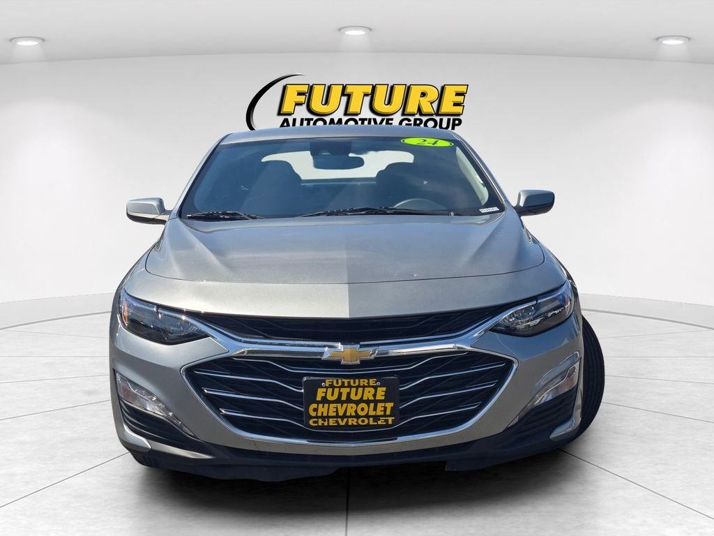 Used 2024 Gray Chevrolet LT image 2