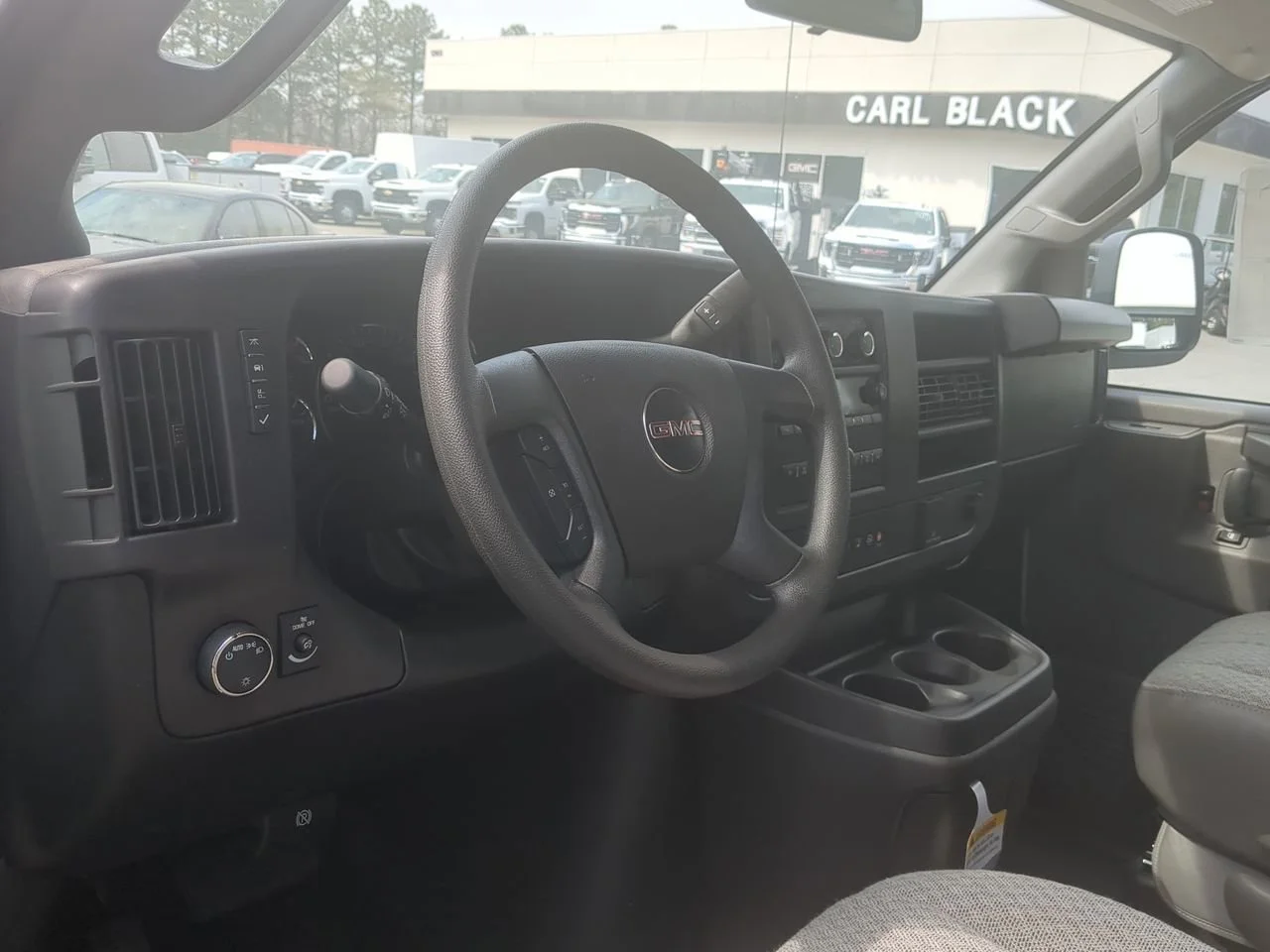 New 2025 Summit White GMC Work Van image 10