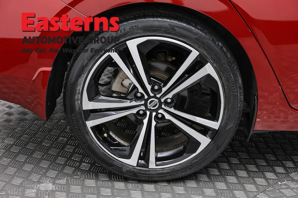 Used 2023 Red Nissan SV image 30
