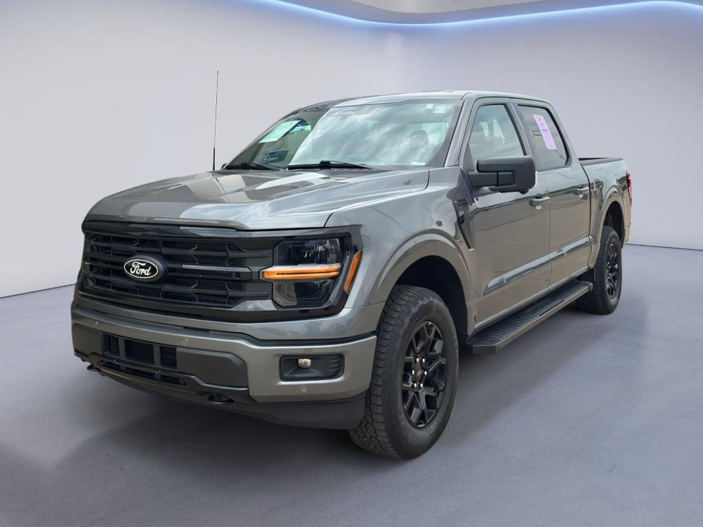Used 2025 Carbonized Gray Metallic Ford XLT image 2