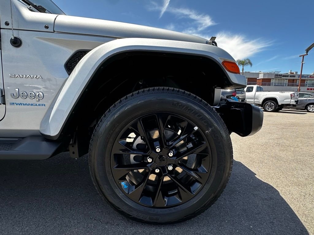 Used 2023 Silver Jeep Sahara 4xe image 7