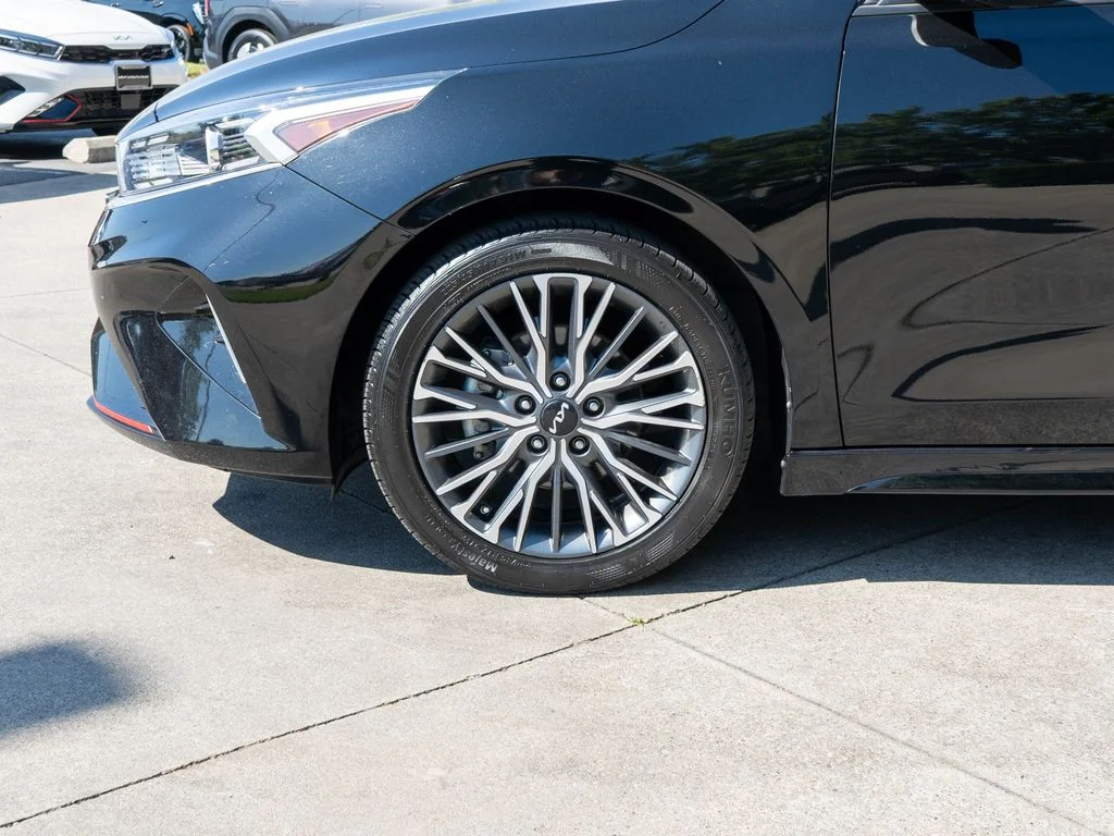 Used 2023 Black Kia GT-Line image 27