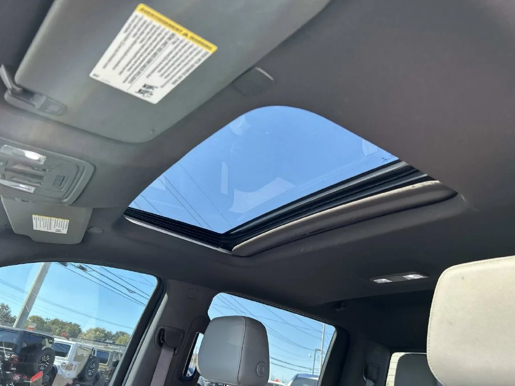 Used 2020 White Chevrolet LT Trail Boss image 40