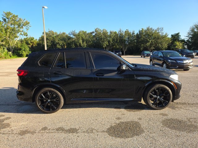 Used 2020 Black Sapphire Metallic BMW sDrive40i image 6