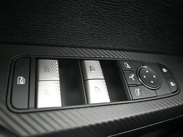 New 2026 Silver Mitsubishi SE 1.5T S-AWC image 30