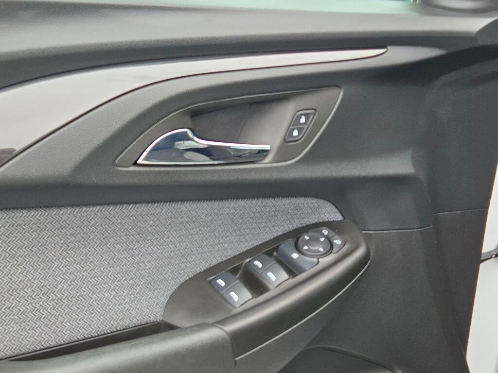 Used 2023 White Chevrolet LT image 19