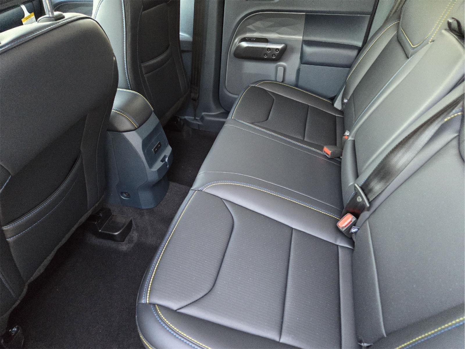 New 2026 Carbonized Gray Metallic Ford Lobo™ image 18