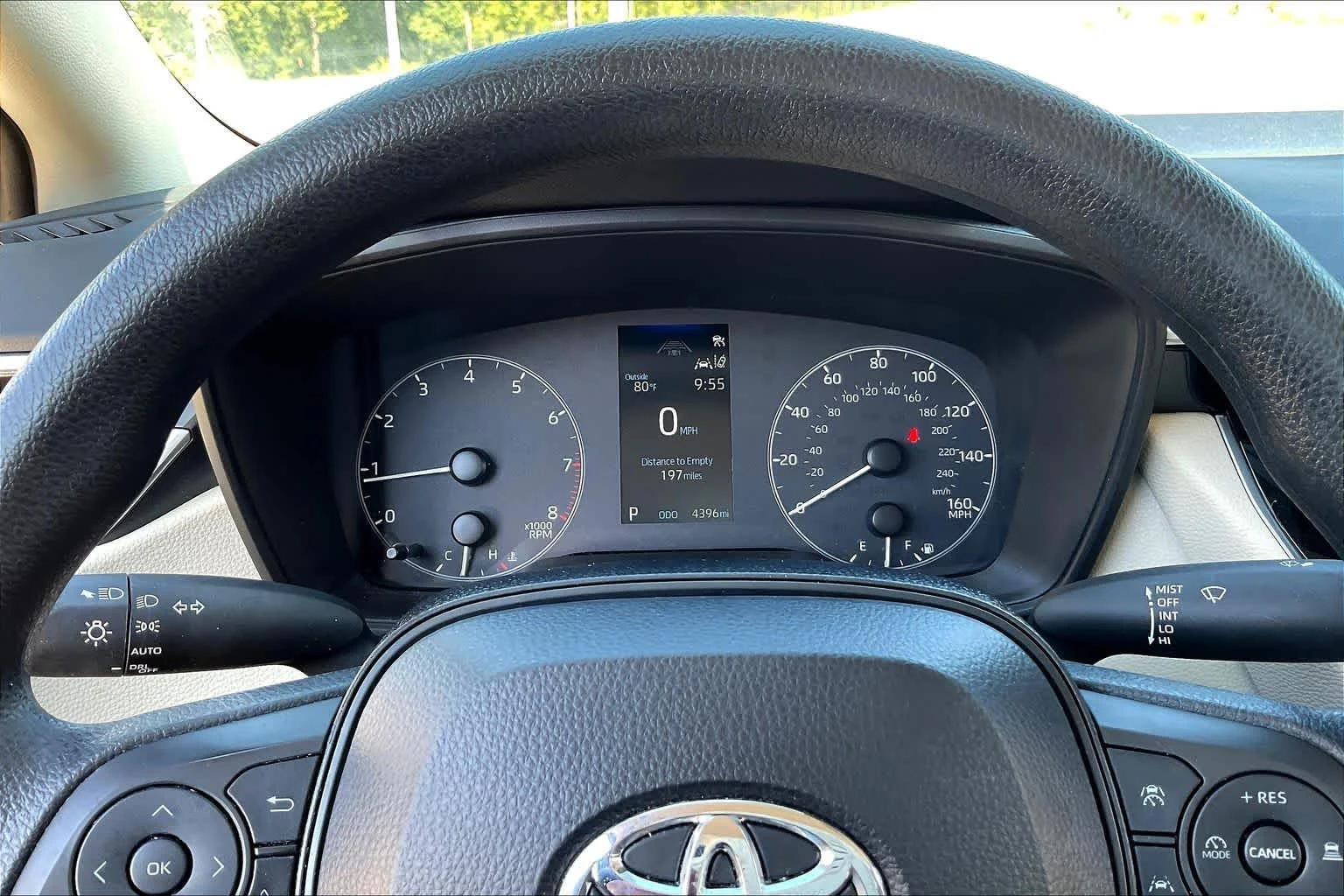 Used 2024 Ice Cap Toyota LE image 25