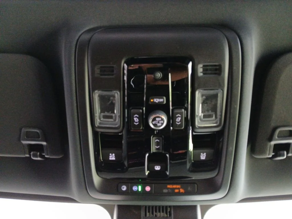 New 2026 Black Chevrolet High Country image 22