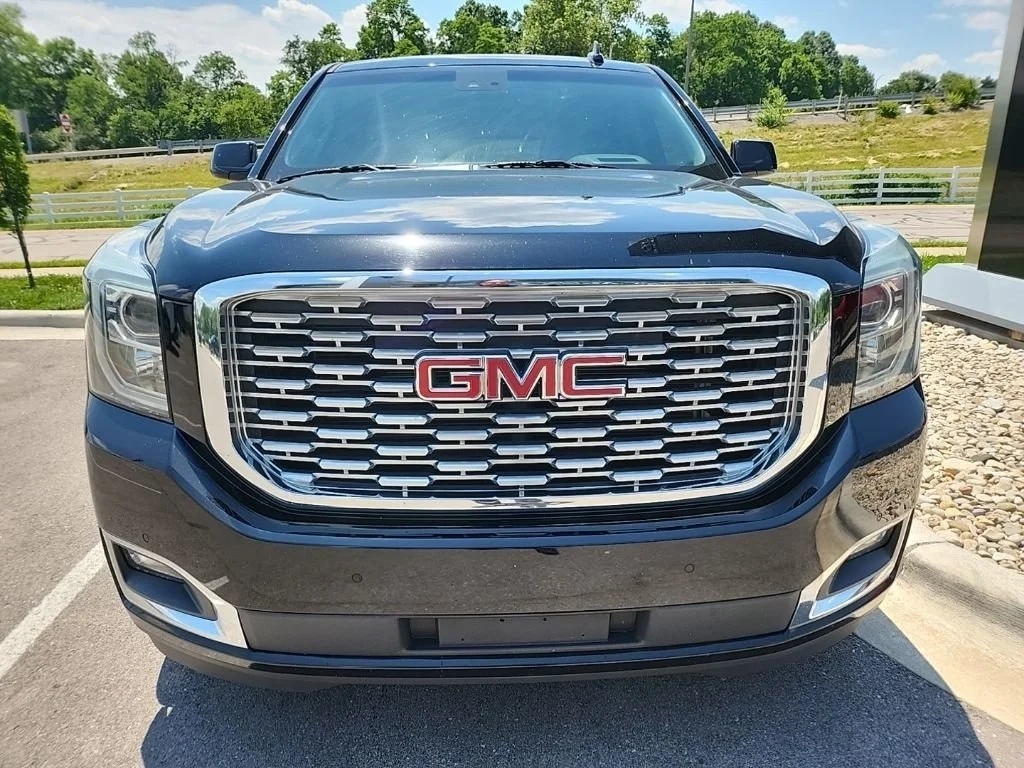 Used 2018 Onyx Black GMC Denali image 6