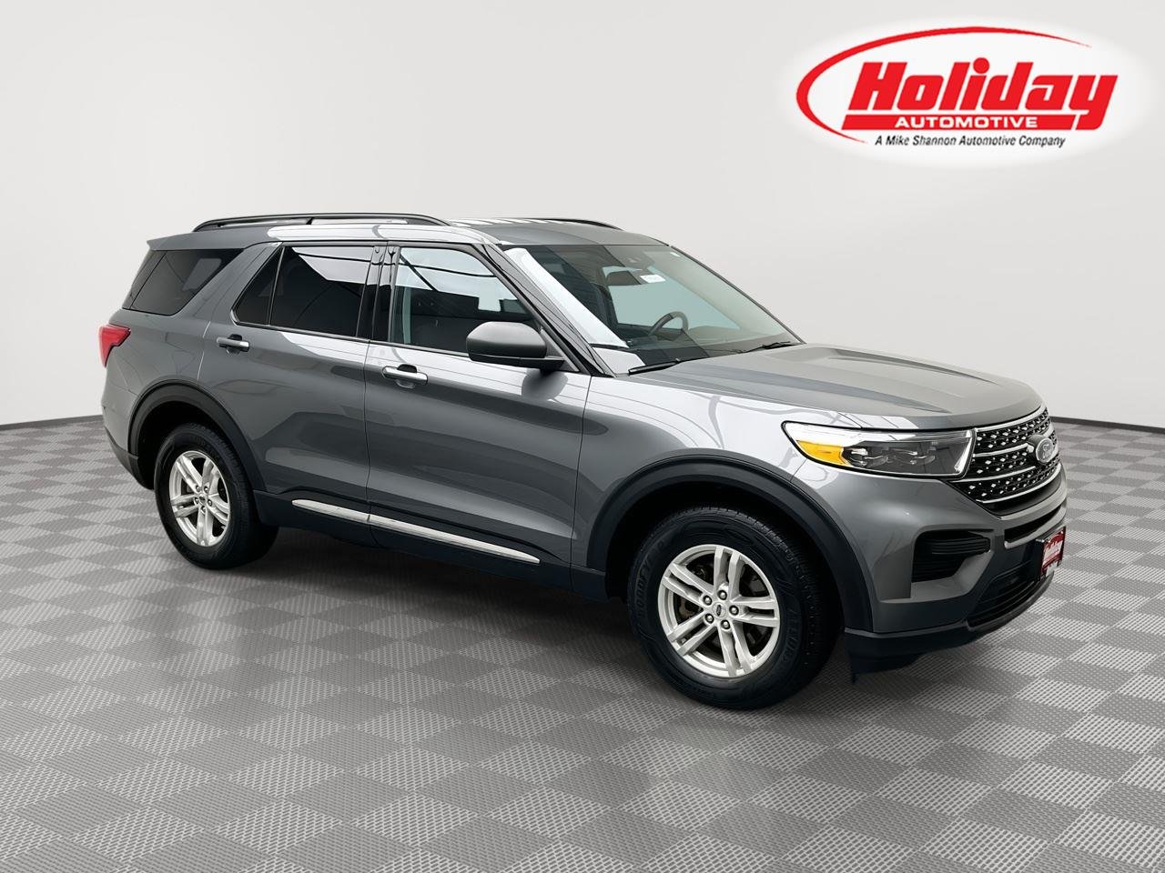 Used 2022 Carbonized Gray Ford XLT image 1