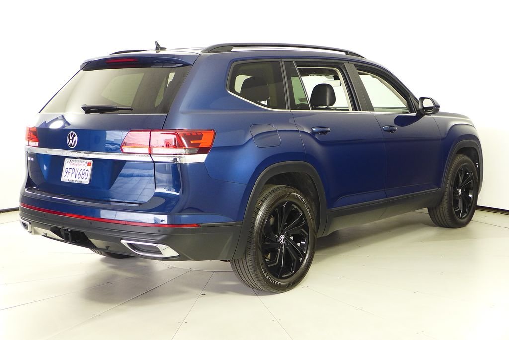 2023 Volkswagen Atlas SE w/Tech - Photo 7
