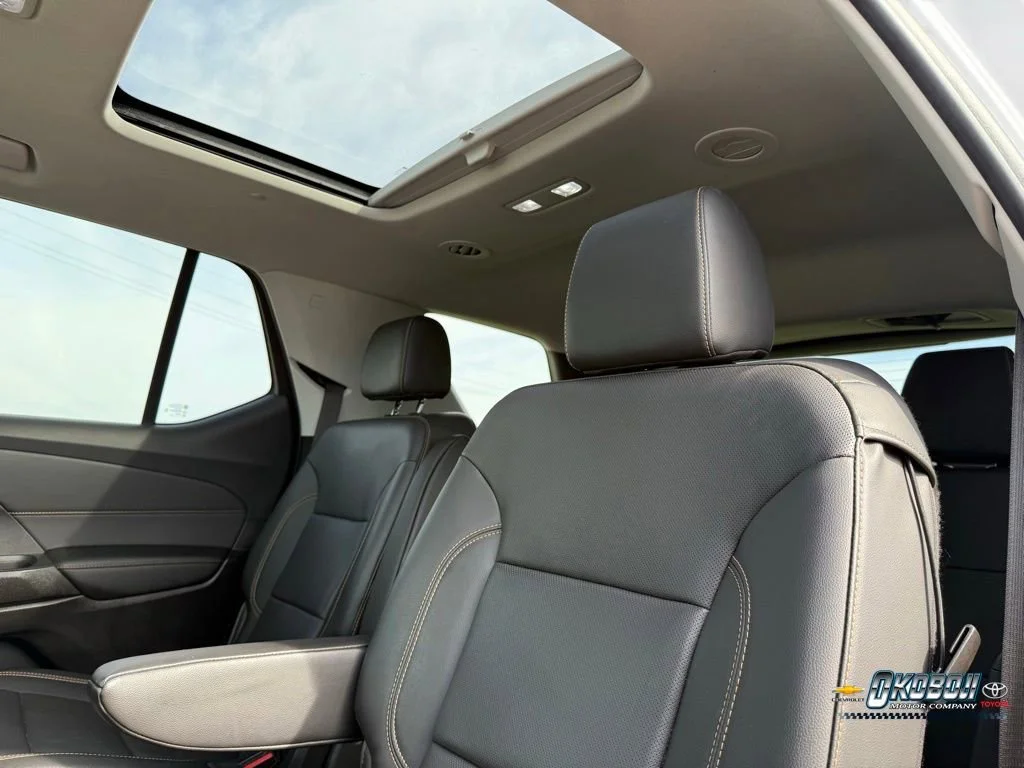 2021 Chevrolet Traverse Premier - Photo 17