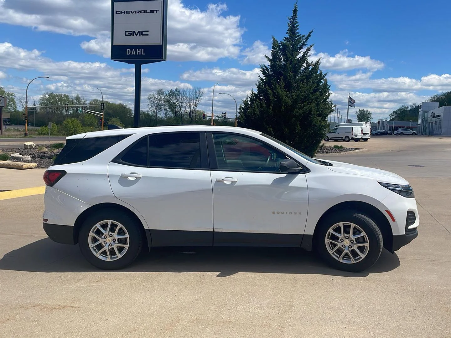 Used 2023 Chevrolet Equinox LS with VIN 3GNAXSEG2PL125412 for sale in Winona, Minnesota