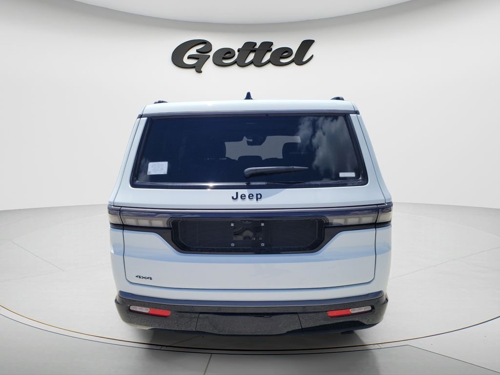 New 2026 Bright White Clear-Coat Exterior Paint Jeep Limited Reserve image 6
