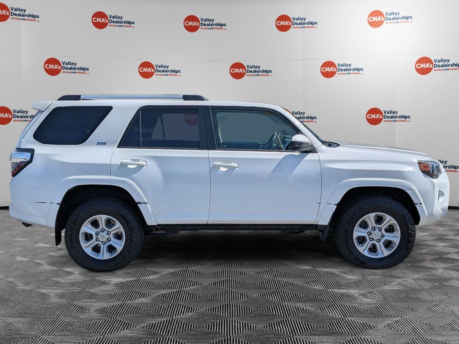 Used 2019 Super White Toyota SR5 image 12