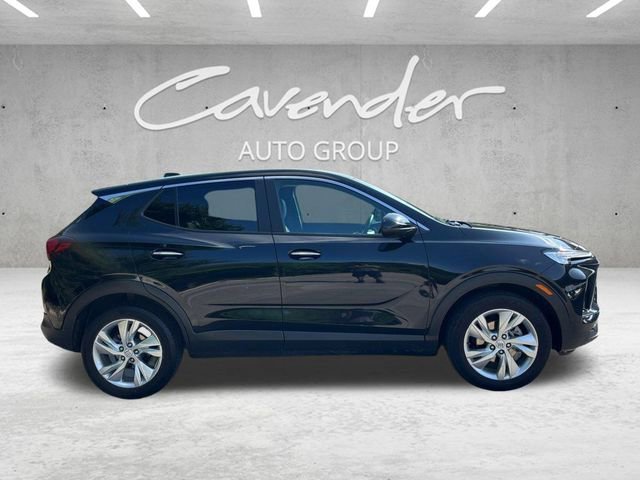 Used 2025 Ebony Twilight Metallic Buick Preferred image 18
