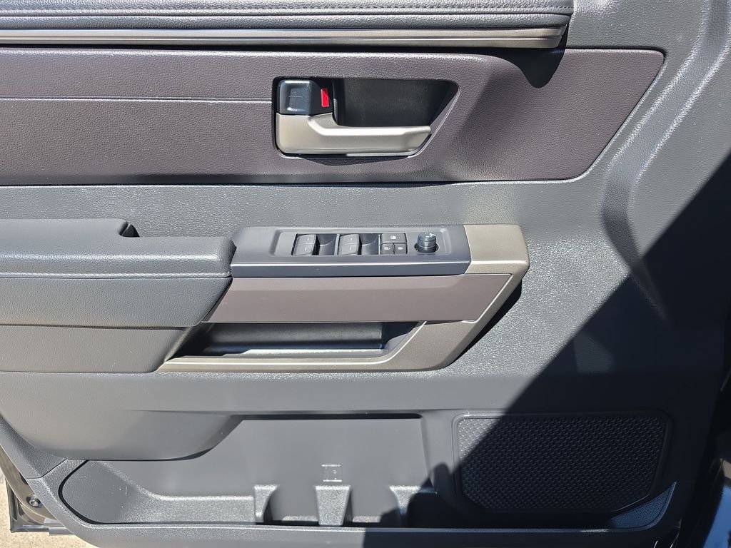 2024 Toyota Tundra SR5 - Photo 18