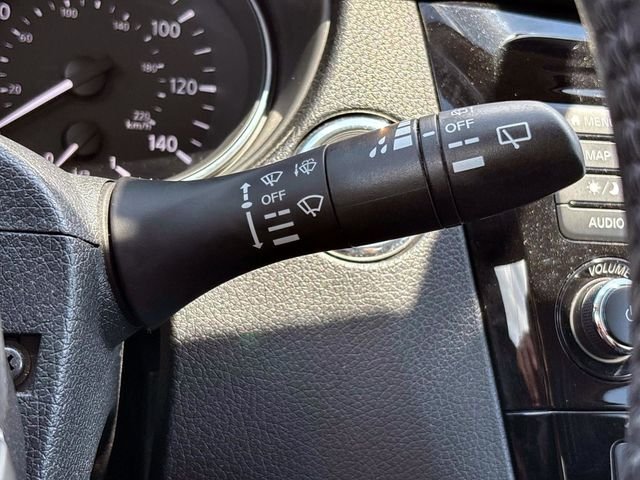 Used 2018 Red Nissan SV image 30