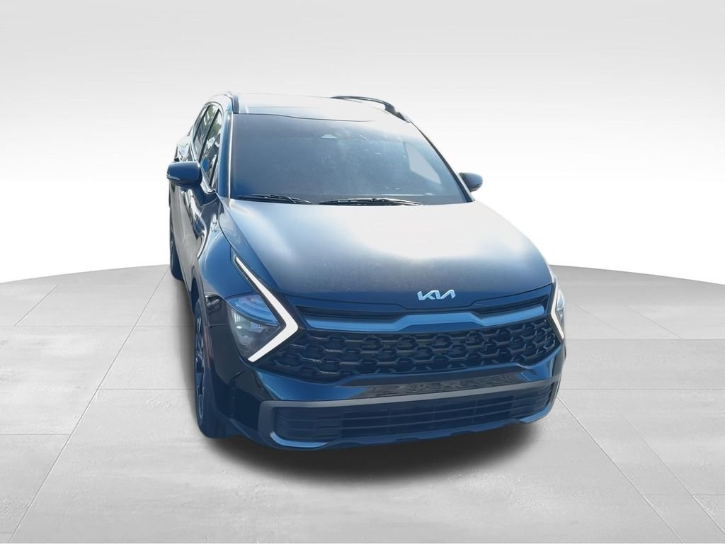 Used 2023 Black Kia X-Line image 3