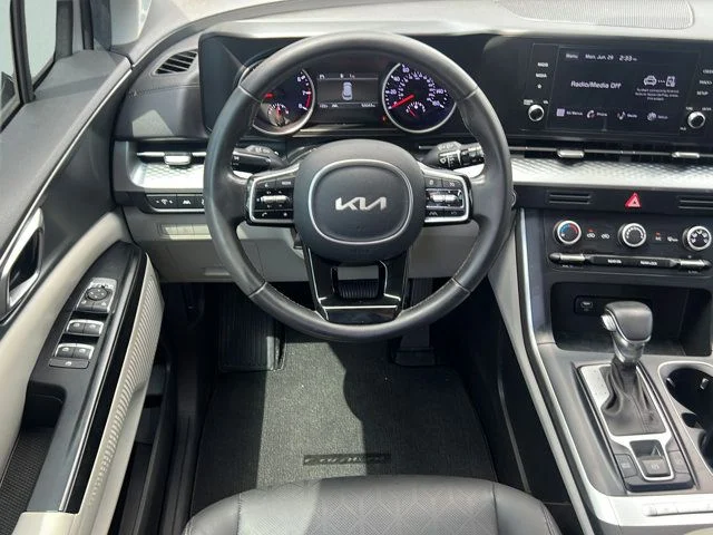 Used 2023 Silver Kia LX Seat Package image 15