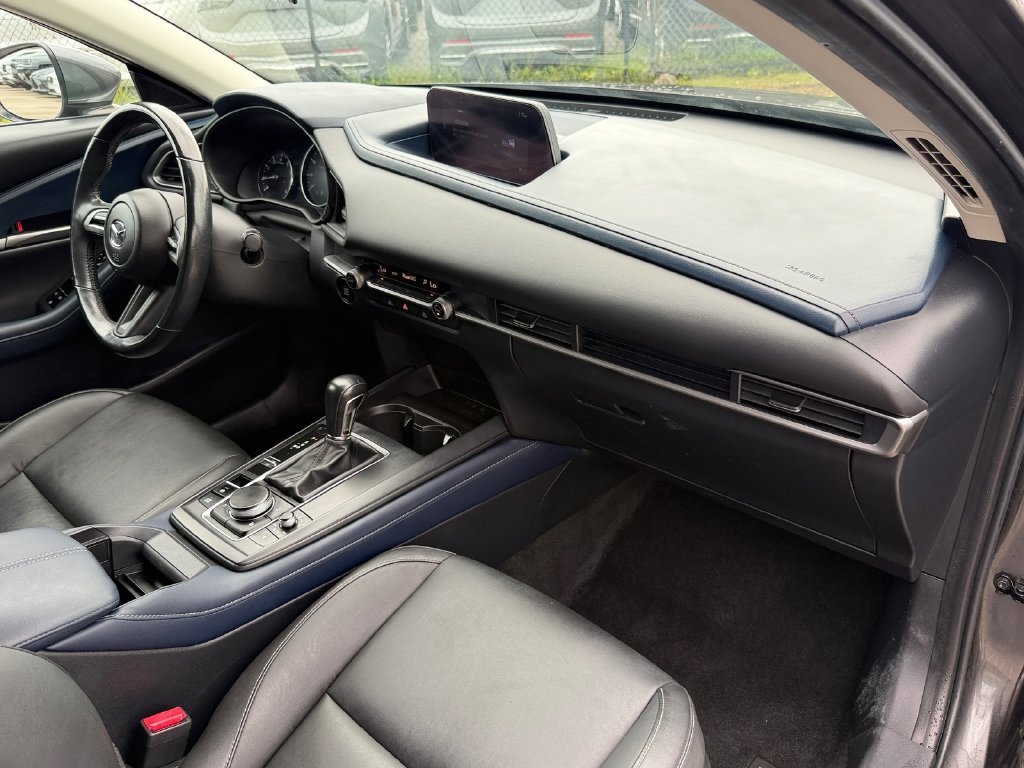 Used 2020 Gray Mazda Select image 19