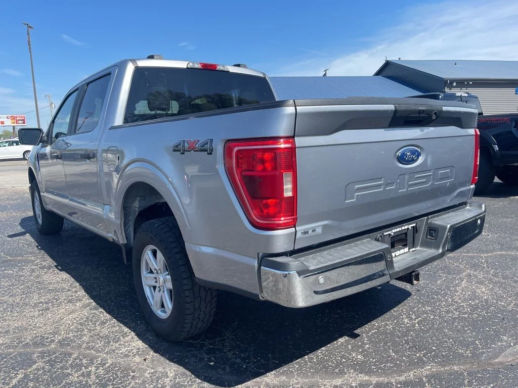 Used 2022 Silver Ford XLT image 4