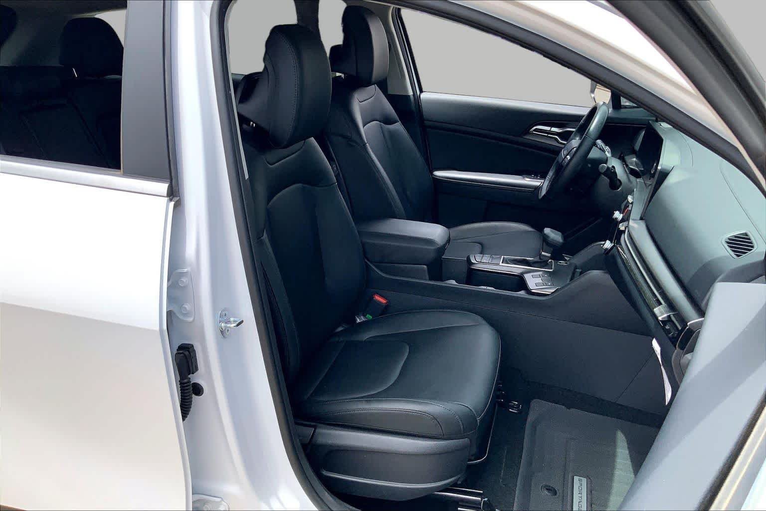Certified Used 2026 Glacial White Kia EX image 17