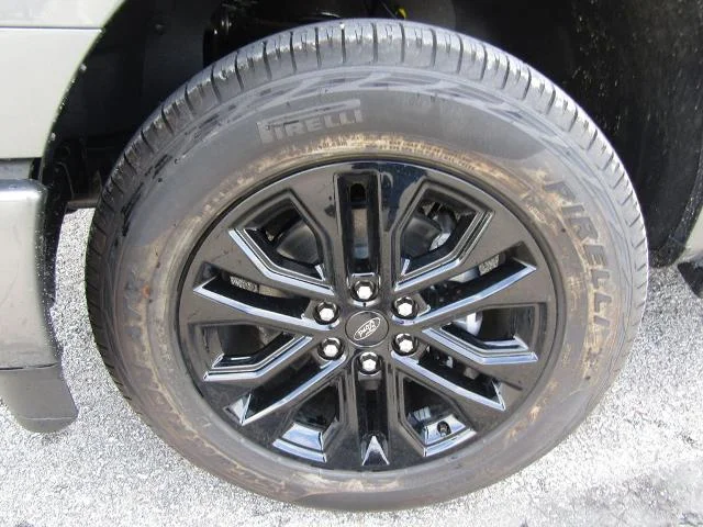 New 2026 Carbonized Gray Metallic Ford XLT image 63