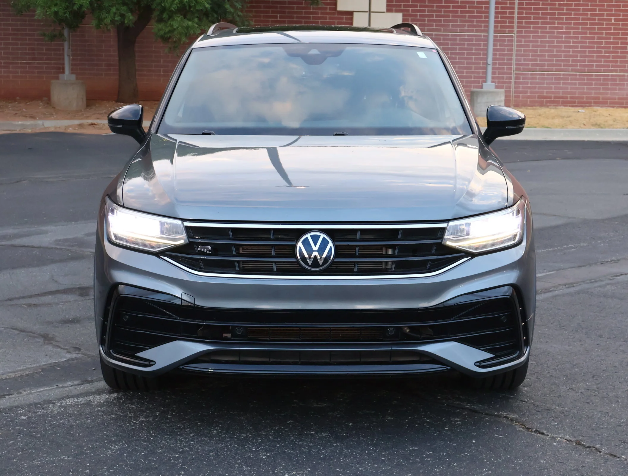 Used 2023 Gray Volkswagen SE R-Line Black image 29