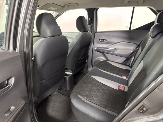 Used 2019 Gray Nissan SV image 12