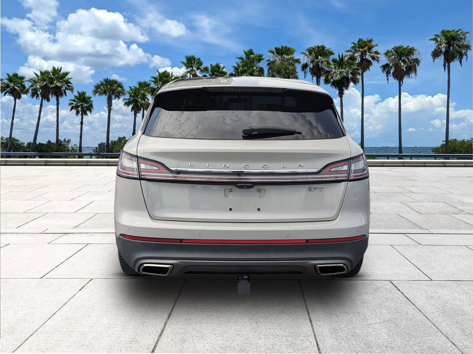 Used 2019 Ceramic Pearl Metallic Tri-Coat Lincoln Reserve image 7