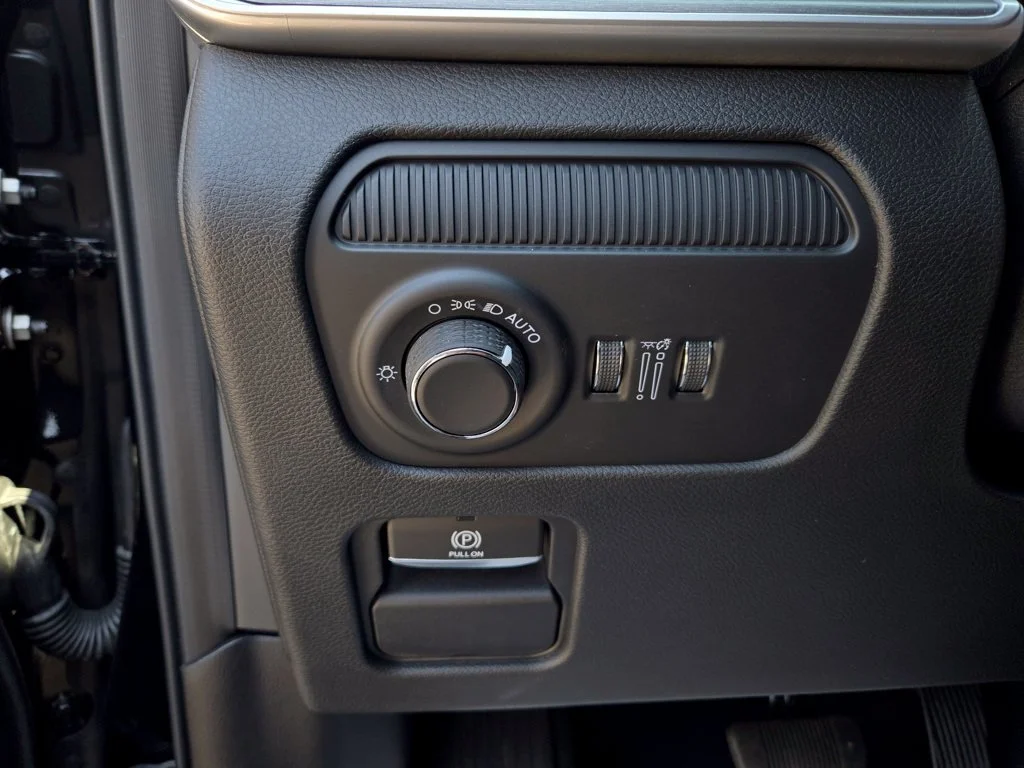2026 Jeep Grand Wagoneer Limited Reserve - Photo 12