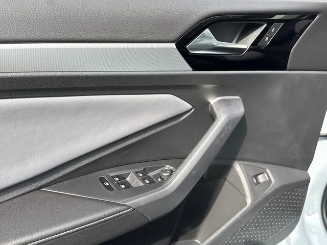 New 2026 Monument Gray Volkswagen 1.5T SE image 9