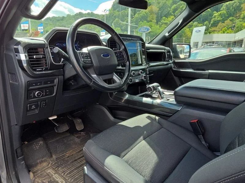 Used 2021 Gray Ford XLT image 9