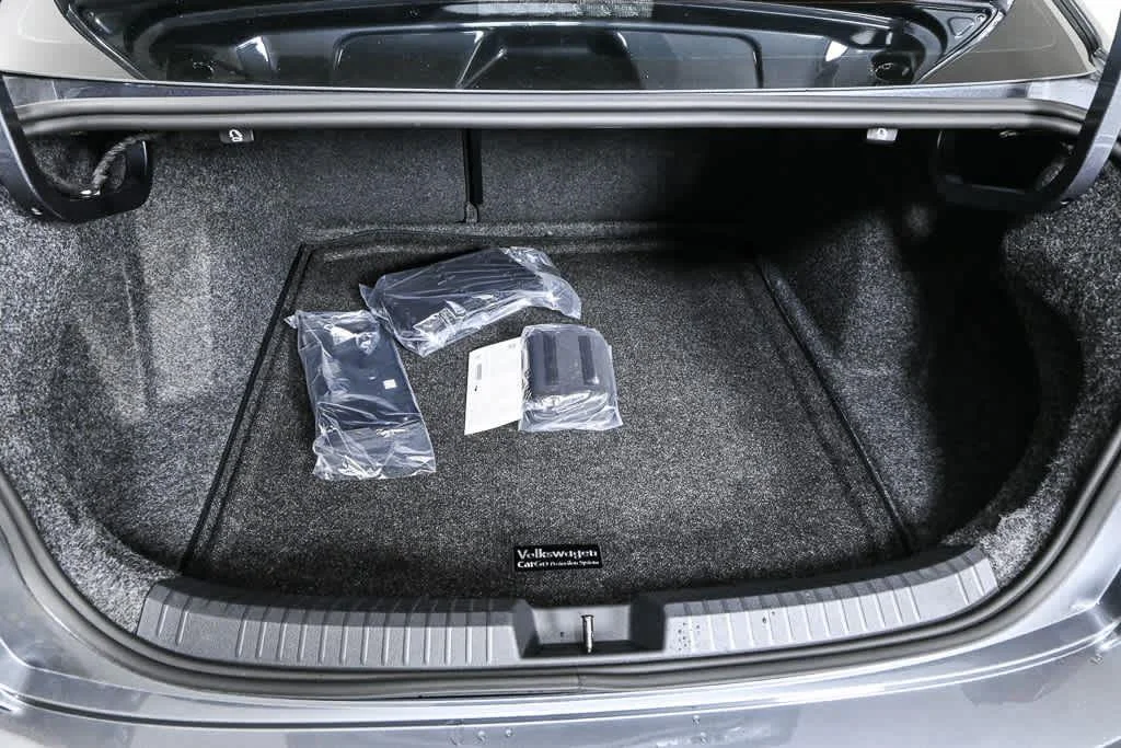 New 2026 Platinum Gray Metallic Volkswagen Sport image 29