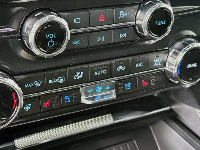 New 2026 Oxford White Ford Lariat image 20